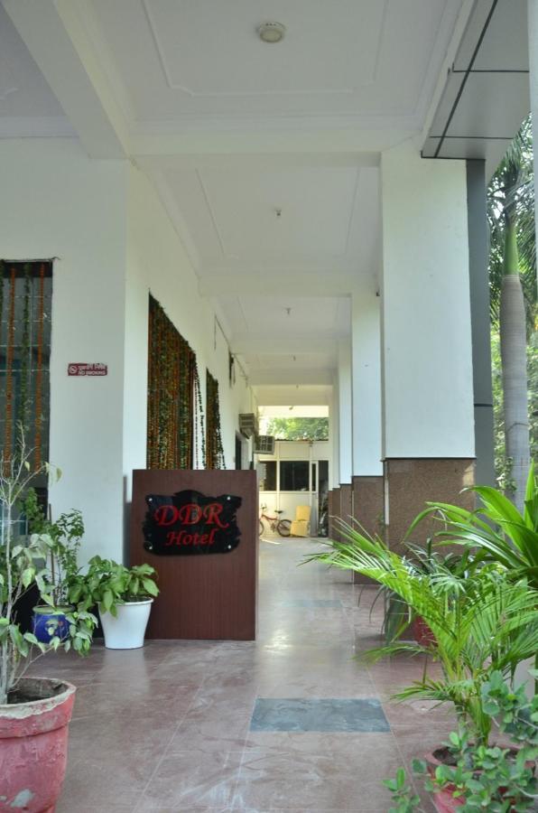 Ddr Hotel Residency Gurgaon Exterior photo