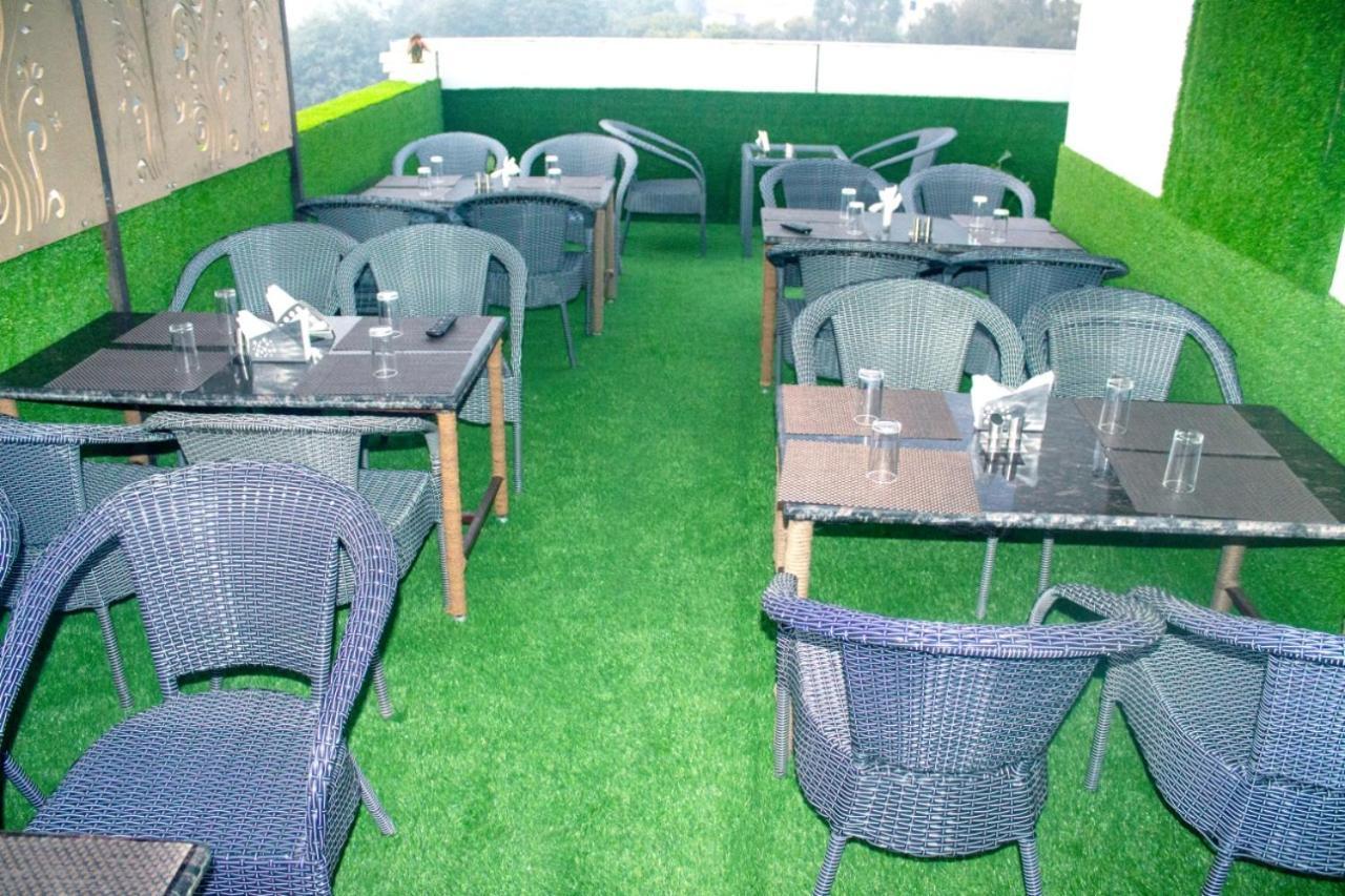 Ddr Hotel Residency Gurgaon Exterior photo